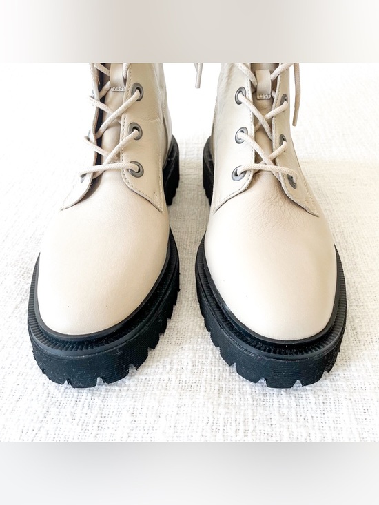 Madewell ivory leather combat boots. - Picture 6 of 13